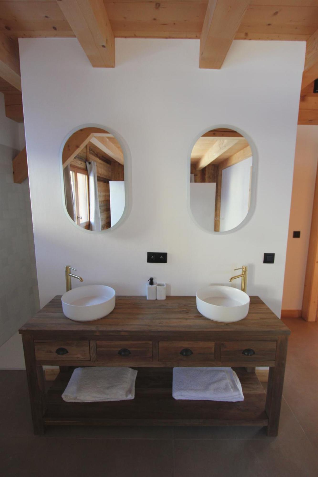 Chez Nonna - Charmant Demi-Chalet A La Montagne ノートル・ダム・ド・ベルコンブ エクステリア 写真
